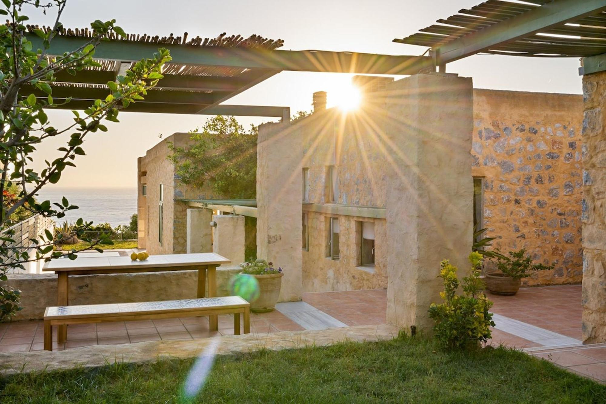 Villa Mediterranea, With Heated Pool Livadia  외부 사진
