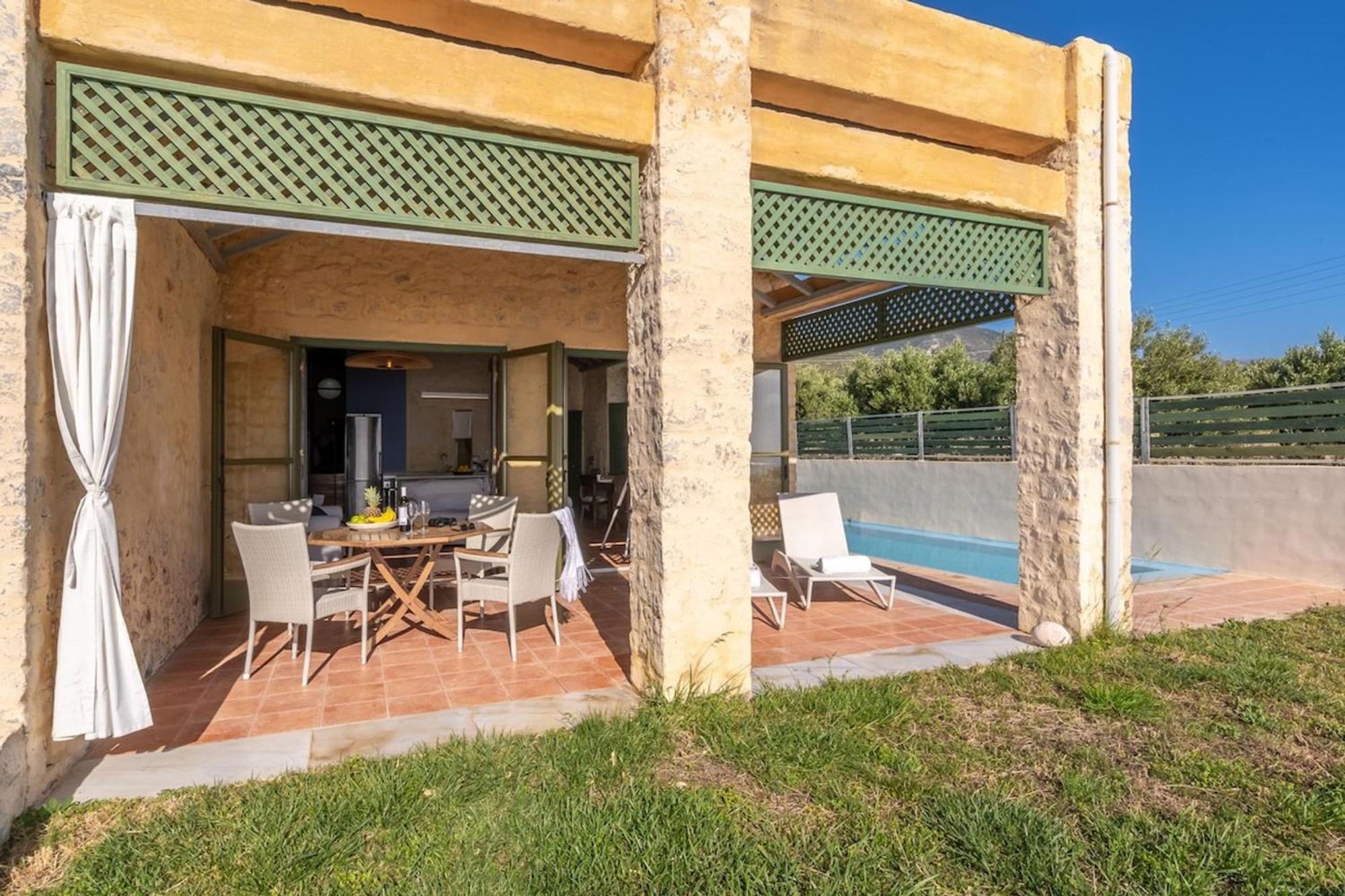 Villa Mediterranea, With Heated Pool Livadia  외부 사진