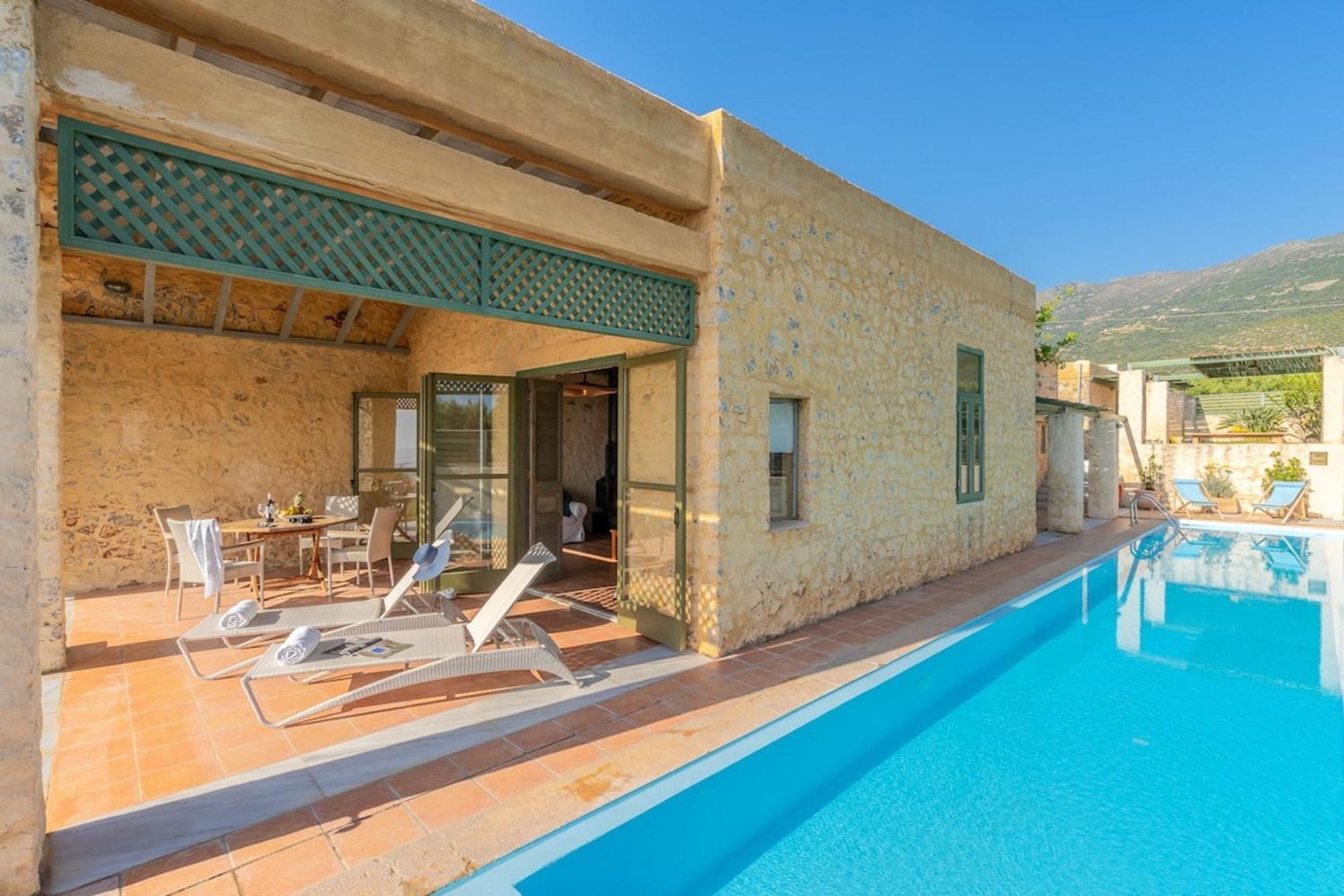 Villa Mediterranea, With Heated Pool Livadia  외부 사진