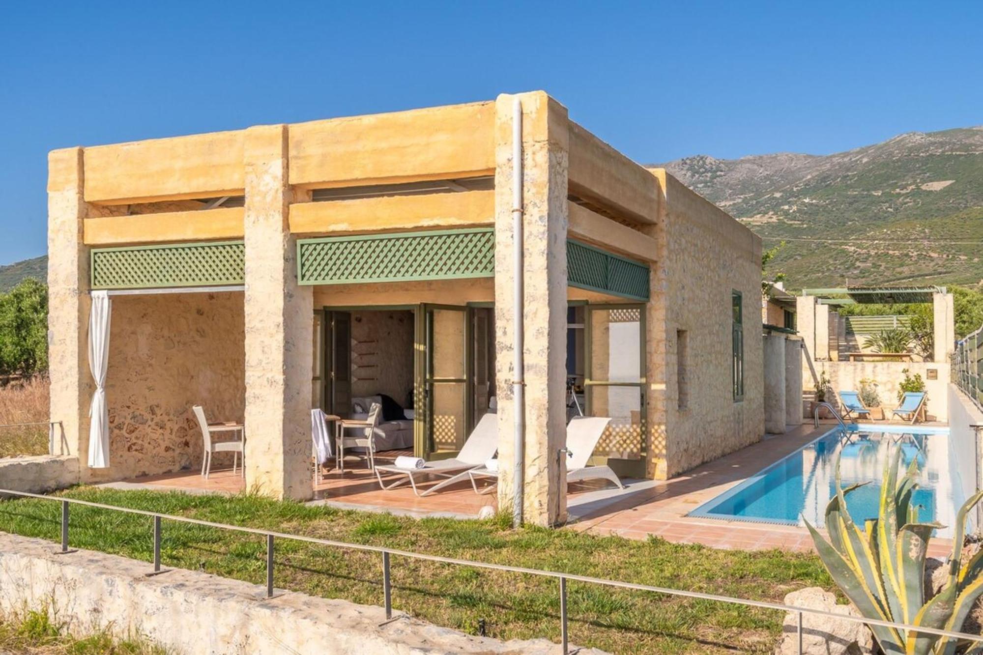 Villa Mediterranea, With Heated Pool Livadia  외부 사진