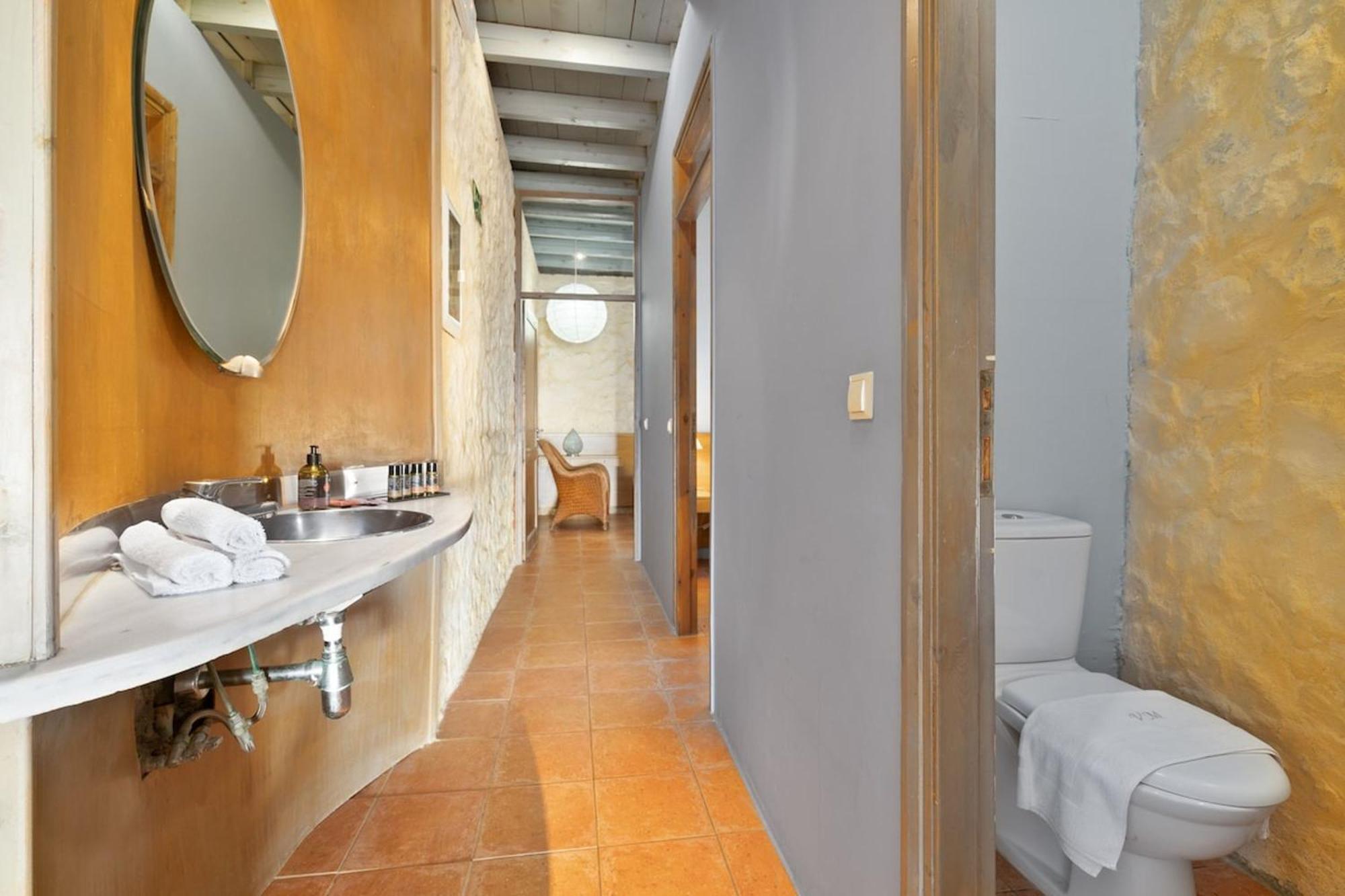 Villa Mediterranea, With Heated Pool Livadia  외부 사진