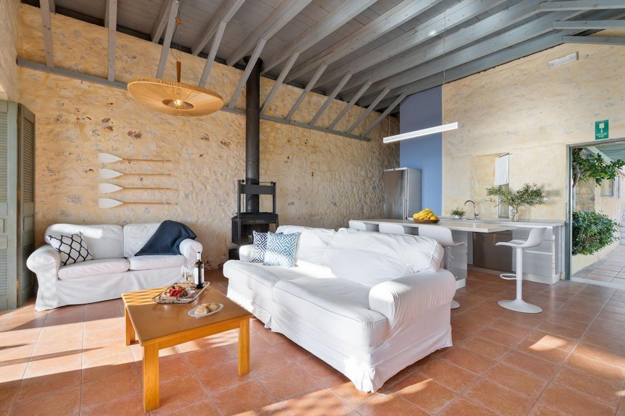 Villa Mediterranea, With Heated Pool Livadia  외부 사진