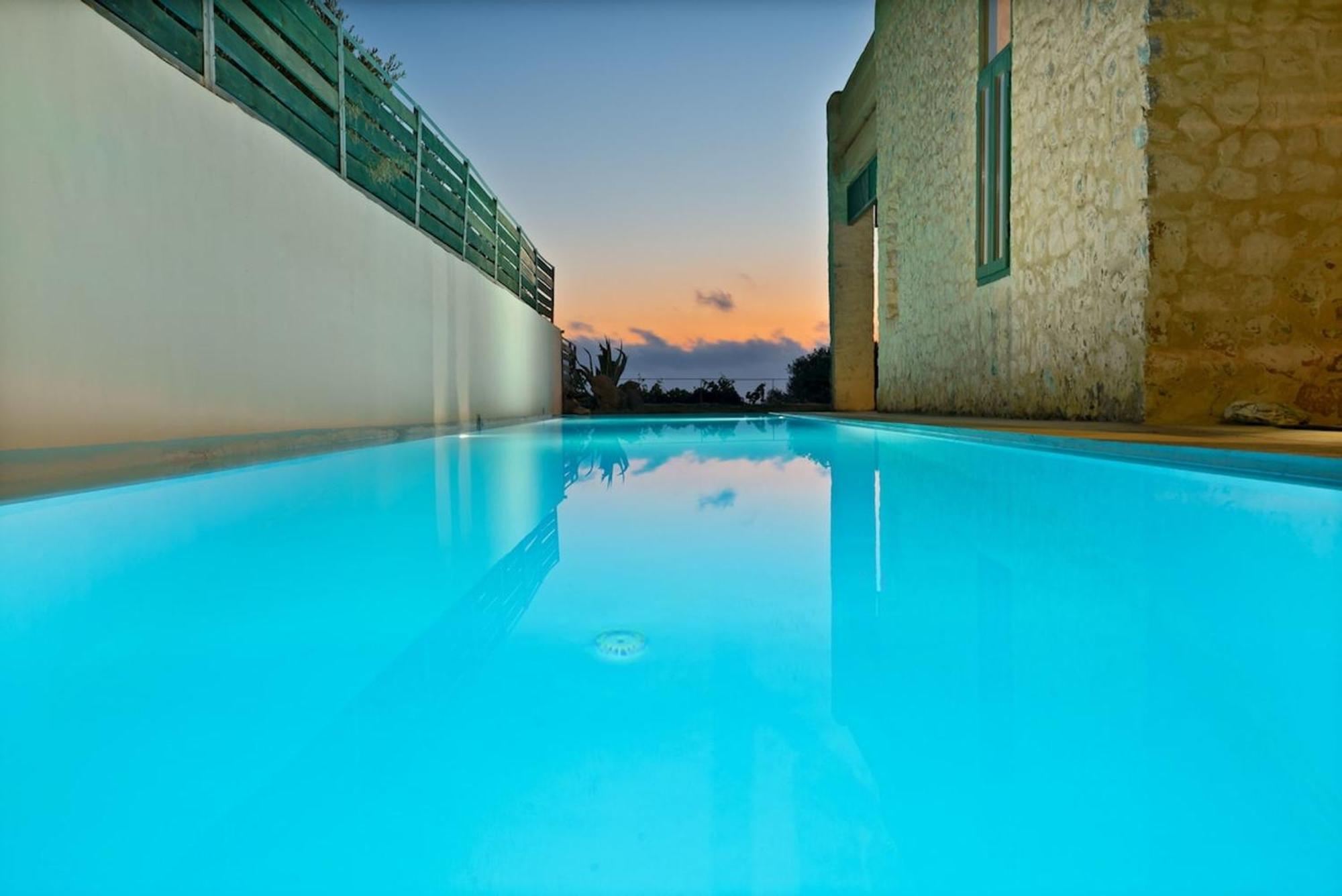 Villa Mediterranea, With Heated Pool Livadia  외부 사진