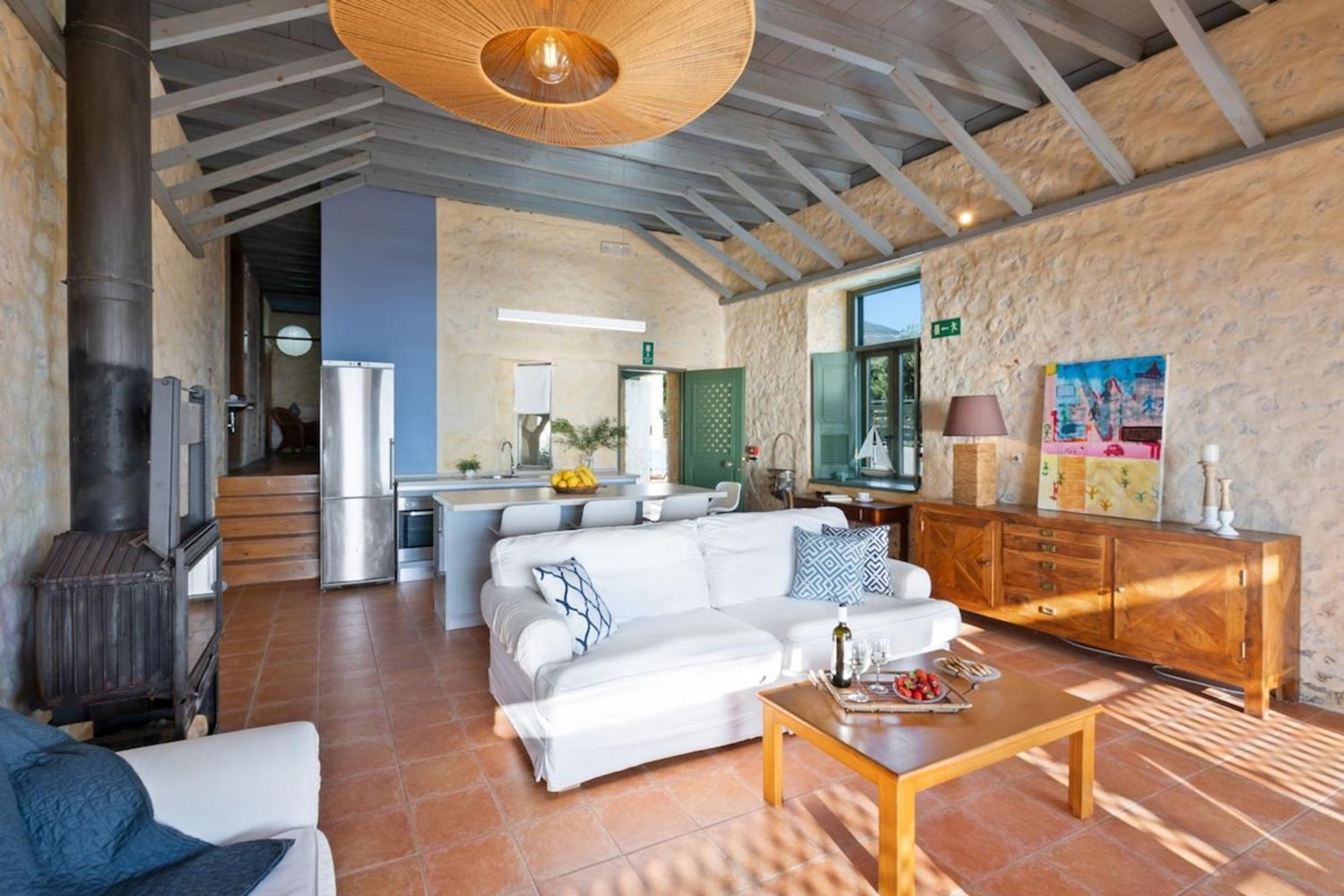 Villa Mediterranea, With Heated Pool Livadia  외부 사진
