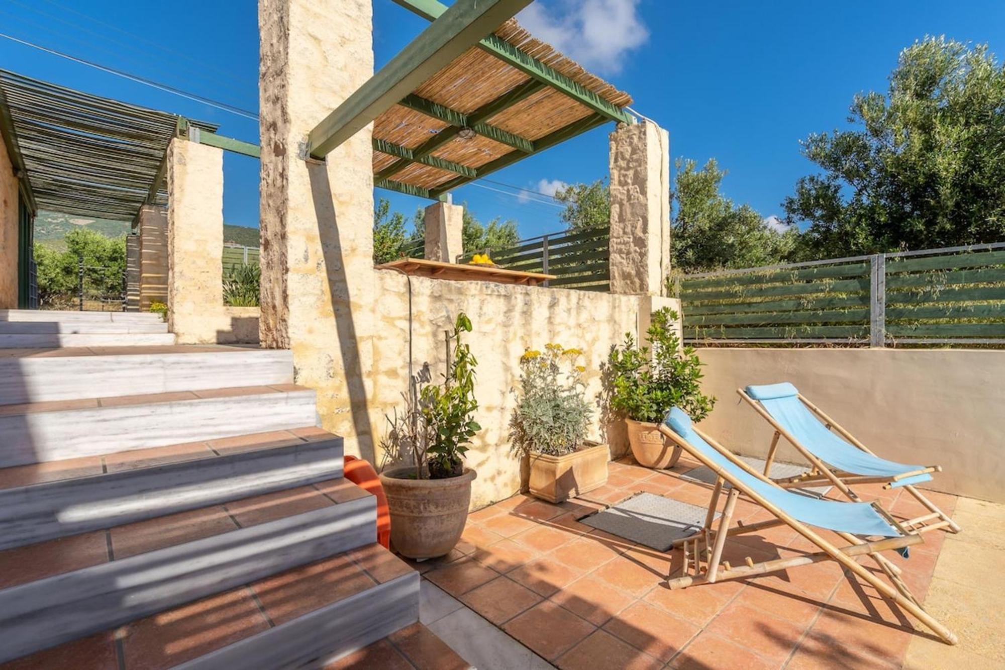 Villa Mediterranea, With Heated Pool Livadia  외부 사진
